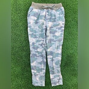 Lucky Brand Women’s XS Camo Joggers